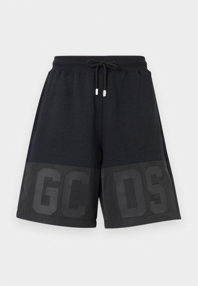 GCDS BERMUDA CAPSULE LOGO BAND LOGO TONAL